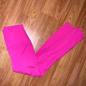 Lululemon Aligns 25” in Sonic Pink!